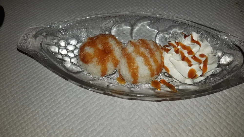 Bôules Coco Avec Chantilly